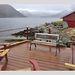 Alfotevegen 5 * Alfoten