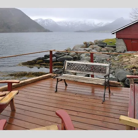 Alfotevegen 5 * Ålfoten