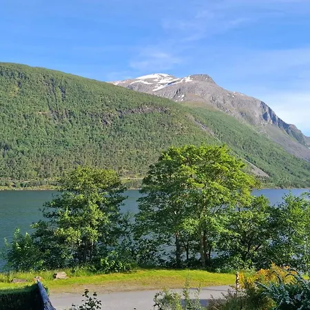 Prázdninový dům Alfotevegen 5 Ålfoten